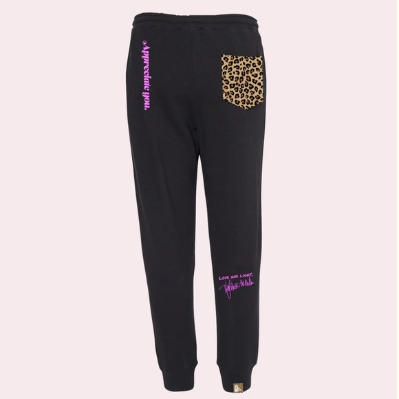 MISS EATWELL LOGO SLIM JOGGER - Heather McMahon Black Cheetah Animal Print - Picture 1 of 5